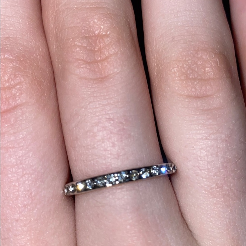 Simple Ring - Picture 5 of 6